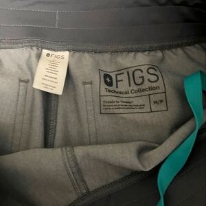 Figs Technical Collection Charcoal Scrub Pants